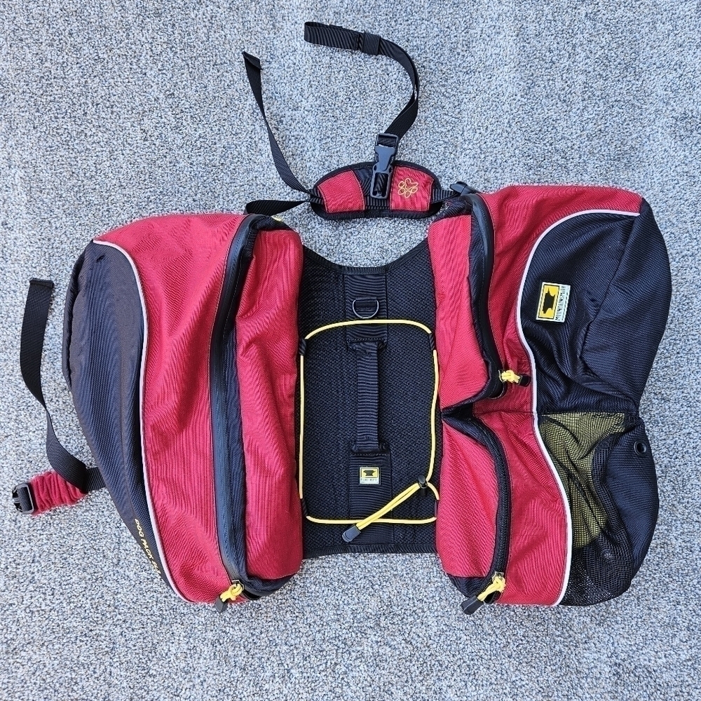 Mountainsmith Large Dog Pack SL3 Outdoor Hiking Red Backpack Adjustable Harness